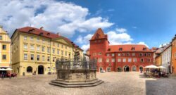 Der Haidplatz in Regensburg ist ein gutes Beispiel für die zu große Flächenversiegelung in Städten.